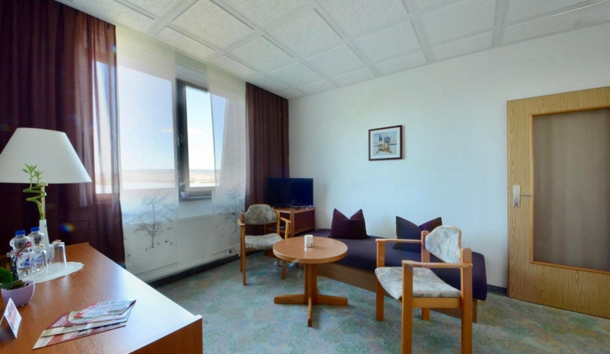 Land-gut-Hotel Barbarossa Kelbra Bagian luar foto