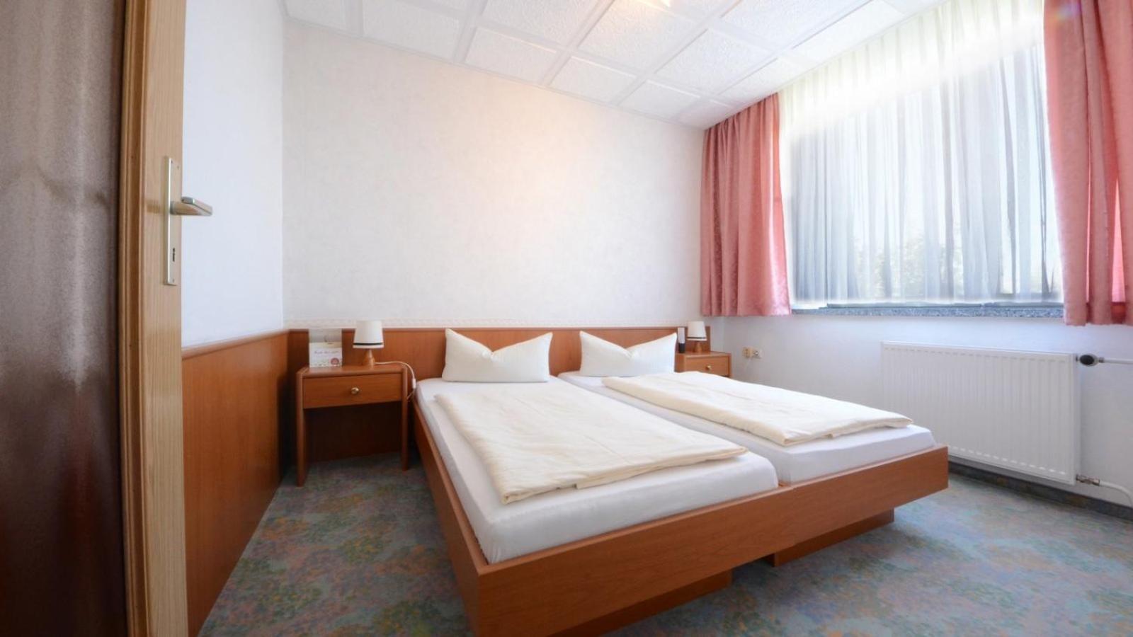 Land-gut-Hotel Barbarossa Kelbra Bagian luar foto