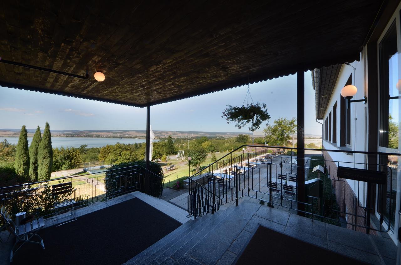 Land-gut-Hotel Barbarossa Kelbra Bagian luar foto
