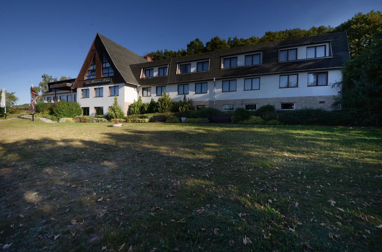Land-gut-Hotel Barbarossa Kelbra Bagian luar foto
