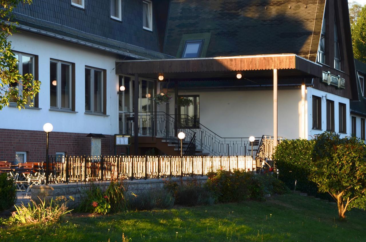 Land-gut-Hotel Barbarossa Kelbra Bagian luar foto