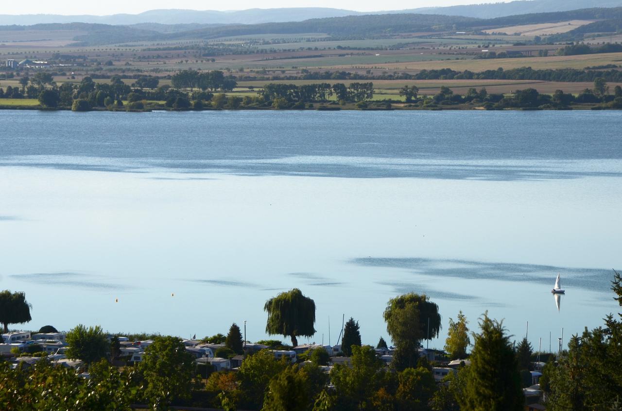 Land-gut-Hotel Barbarossa Kelbra Bagian luar foto