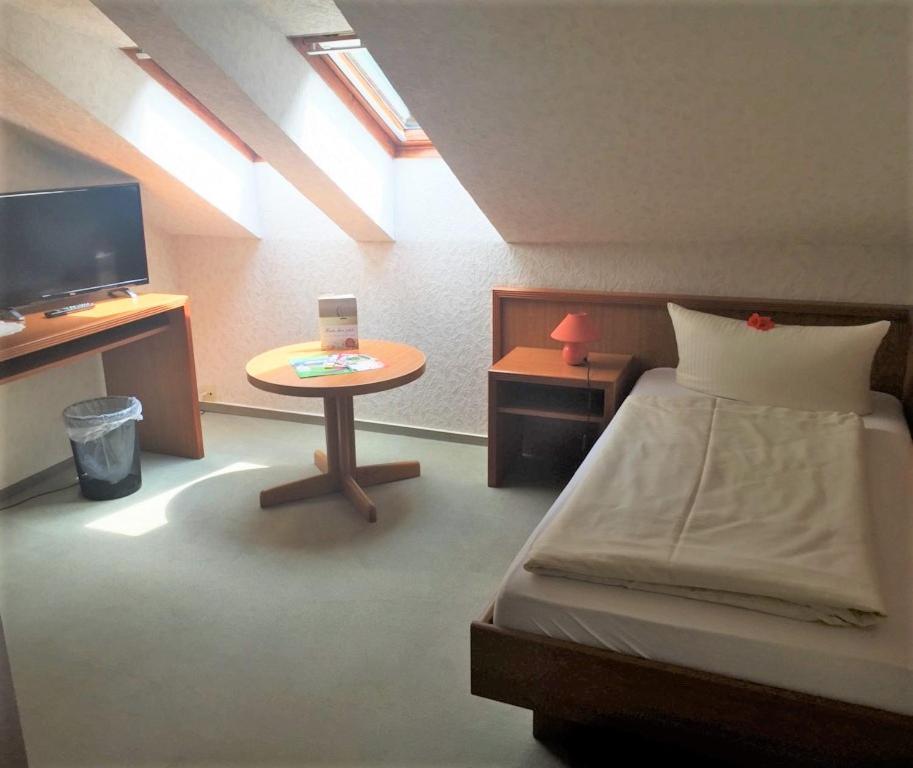 Land-gut-Hotel Barbarossa Kelbra Bagian luar foto